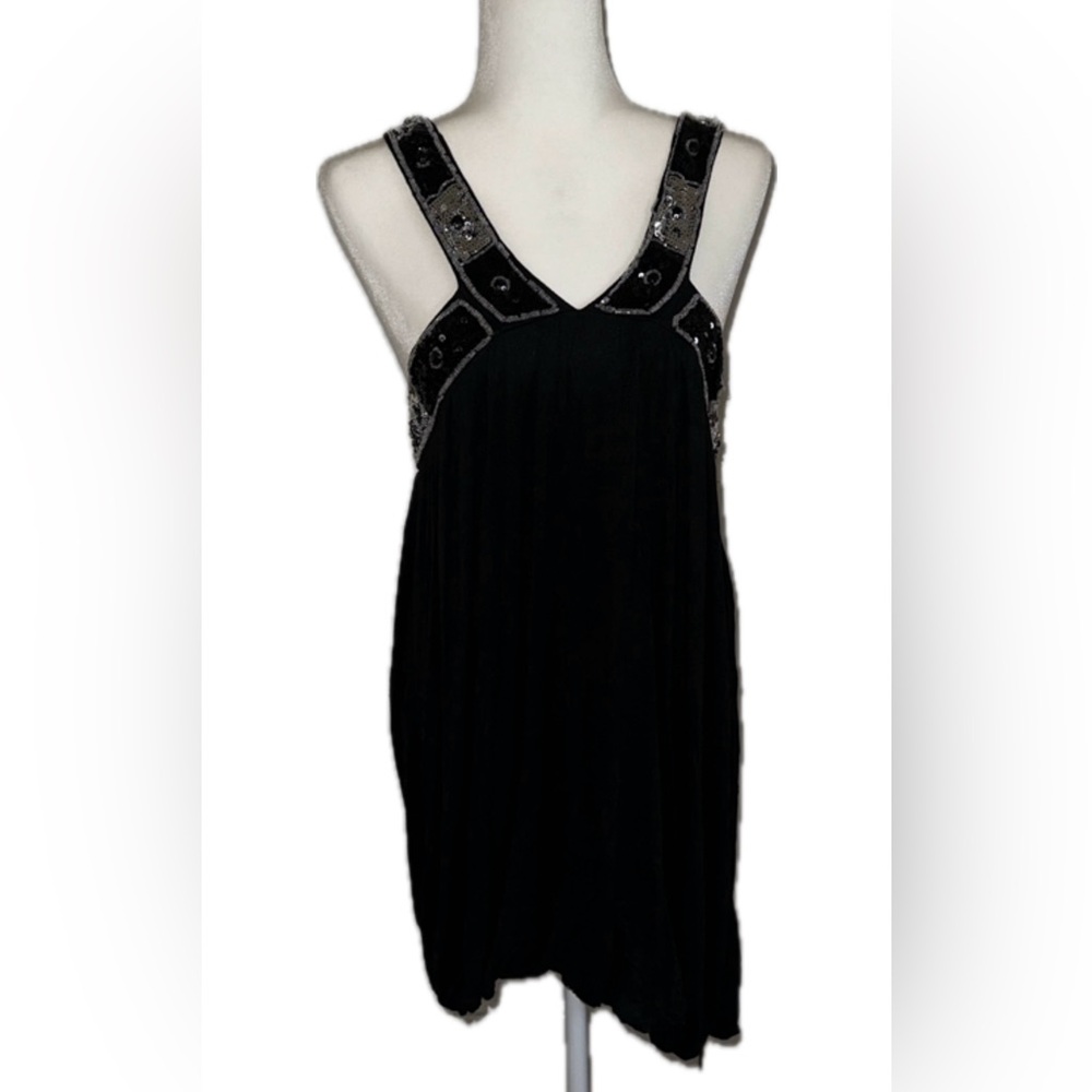 Black & Silver Sequin Flowy Dress Size Large